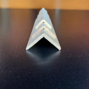 Кутник зовнішній 20x20мм., сосна